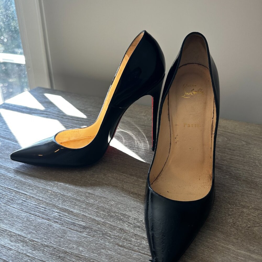 CHRISTIAN LOUBOUTIN So Kate Patent Pointed-Toe Red Sole Pump (Size 41.5)